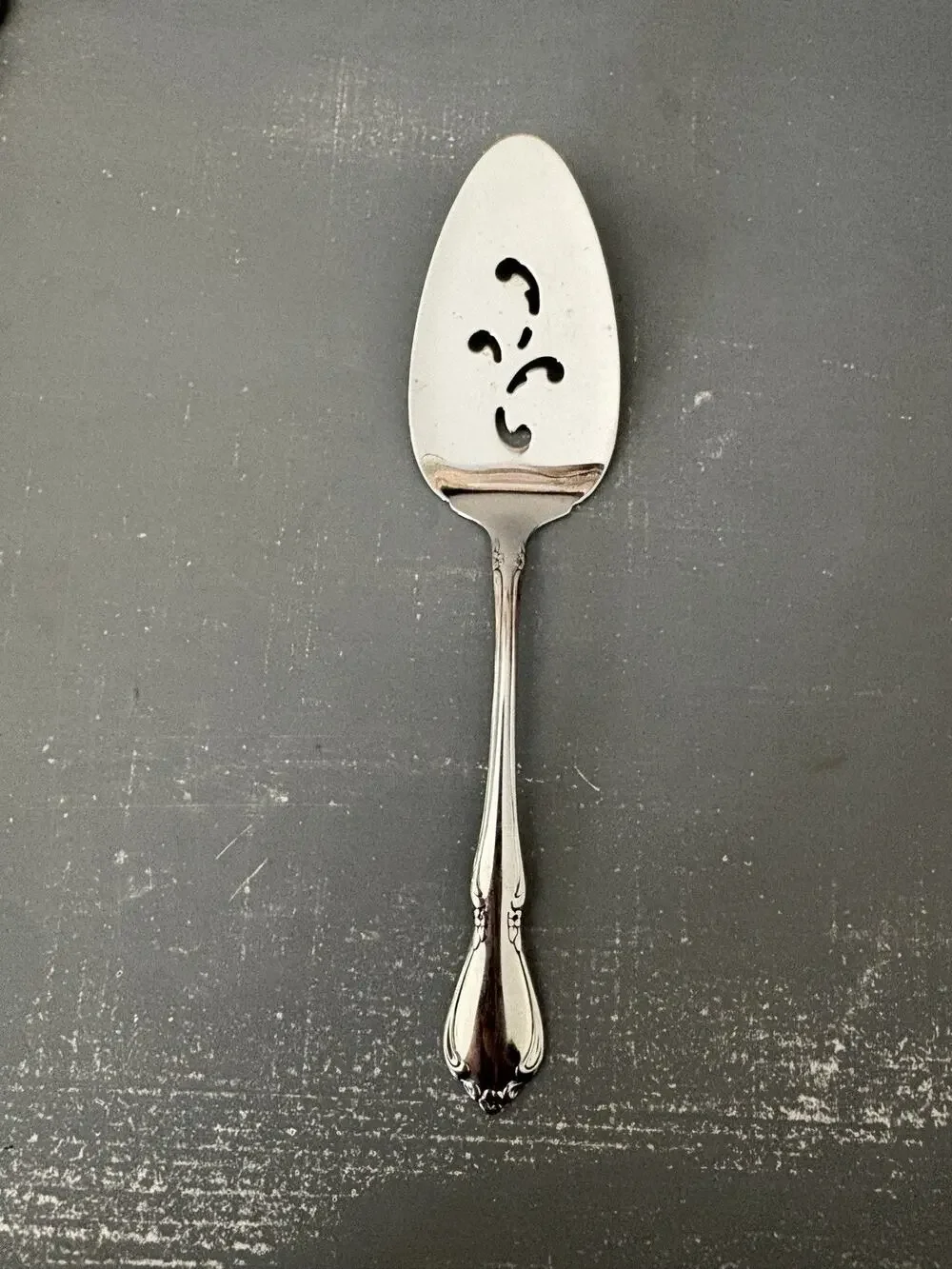 Vintage Oneida Chateau Slotted Pie Server OneidaCraft Deluxe Stainless Steel
